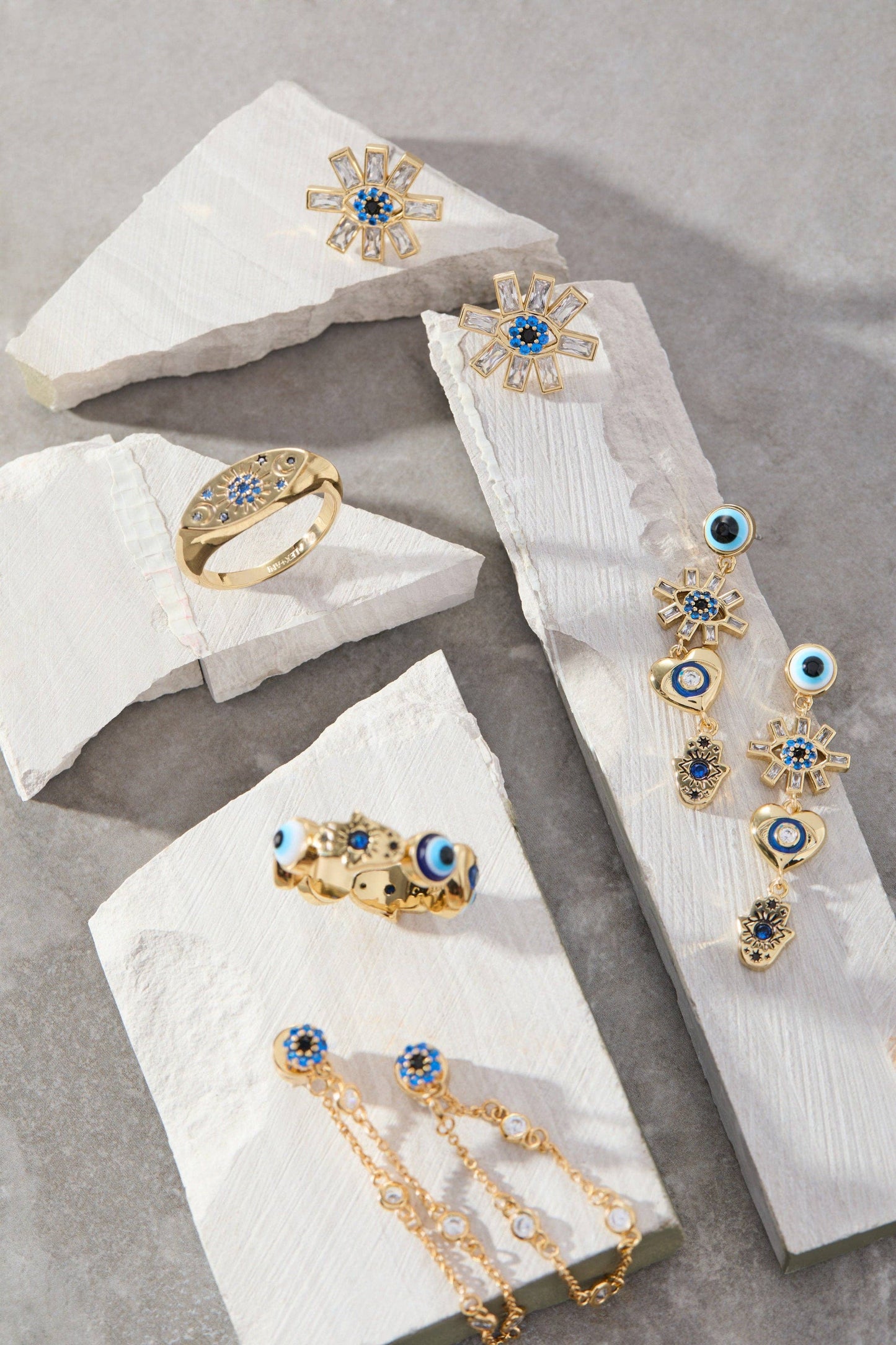 Evil Eye Band Ring: Gold