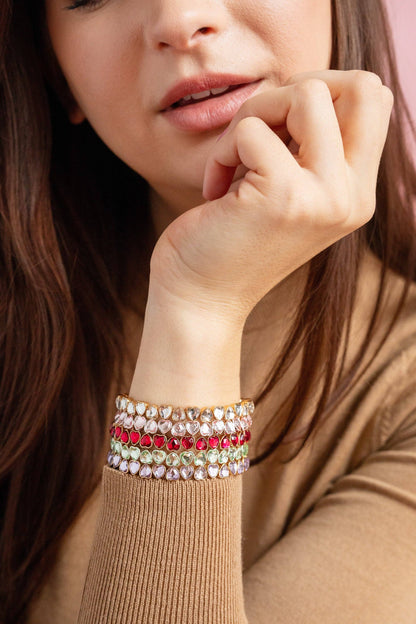 Red Crystal Heart Stretch Bracelet: Gold