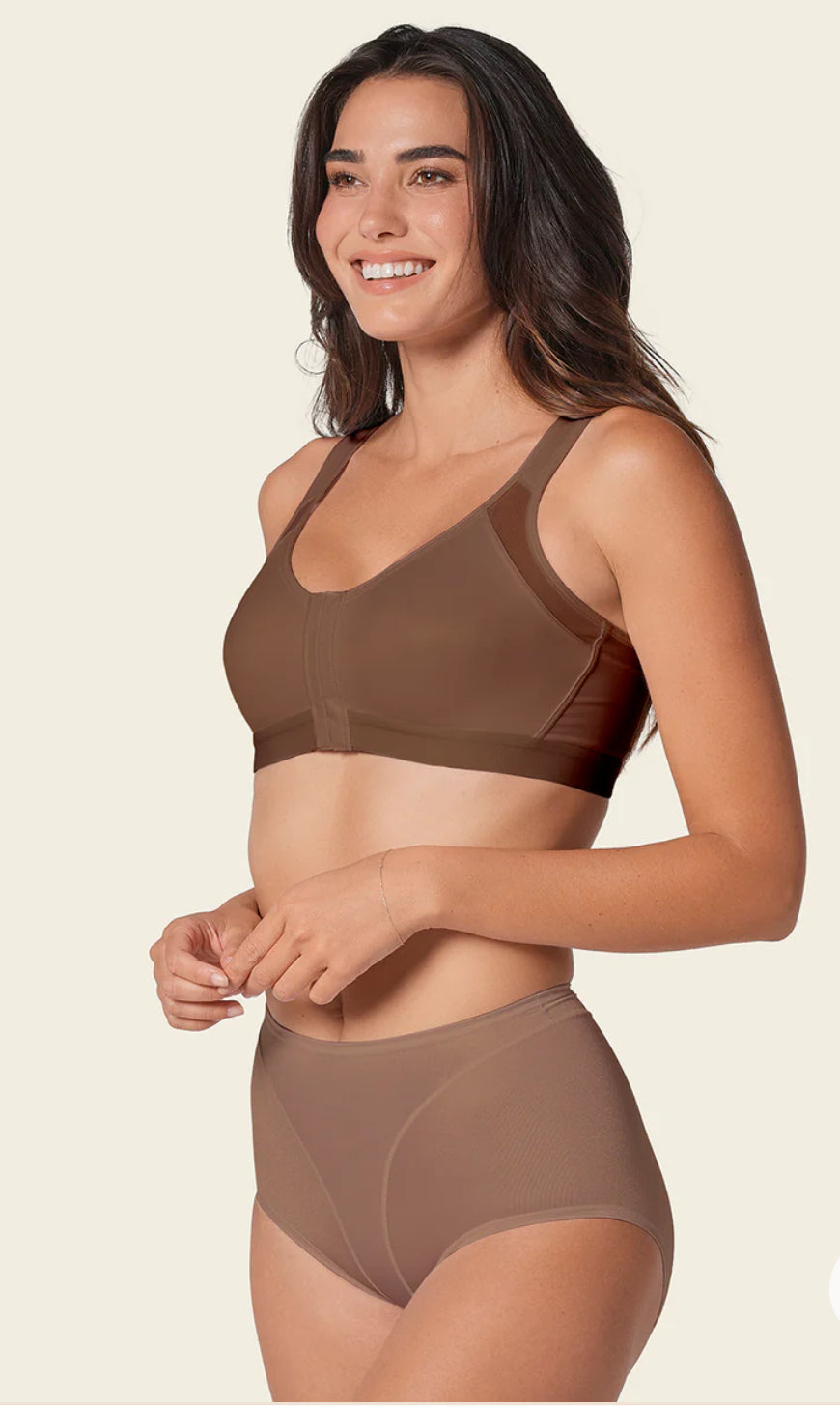 Leonisa Wireless Posture Corrector Bra - view 4