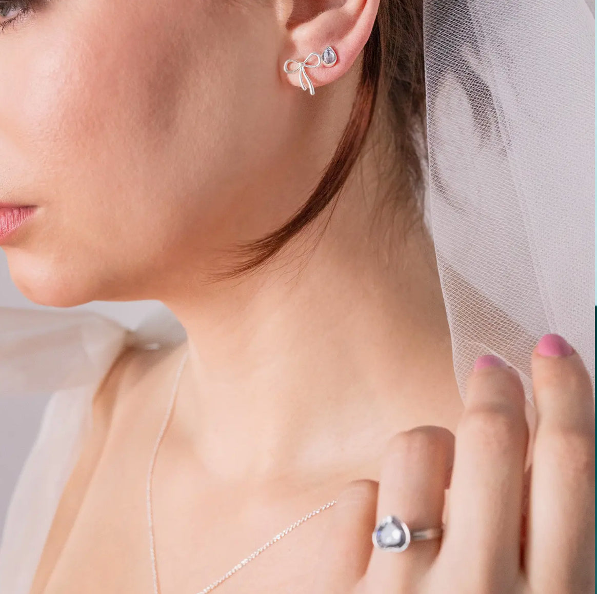 Bow & Teardrop Stud Earring Set