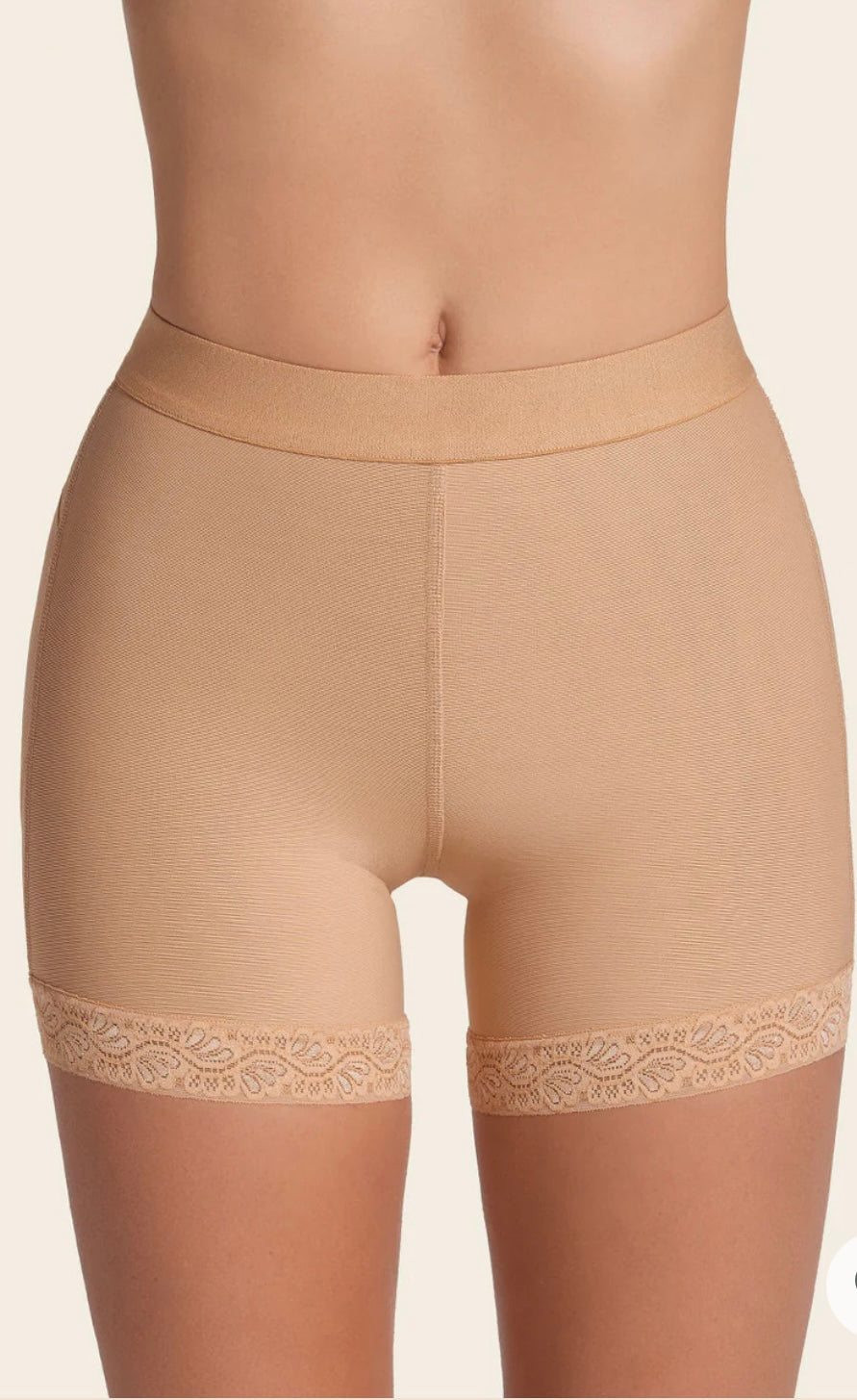 Mid-Rise Sculpting Butt Lifter Shaper Short