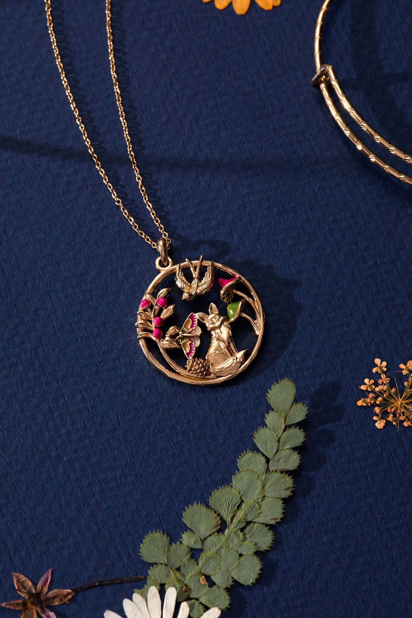 Woodland Pendant Necklace: Gold